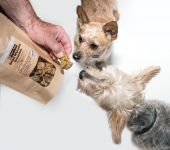 Products Photography - Dogs Love Honeys Choice Treats - click to enlarge Products Photography - Dogs Love Honeys Choice Treats
